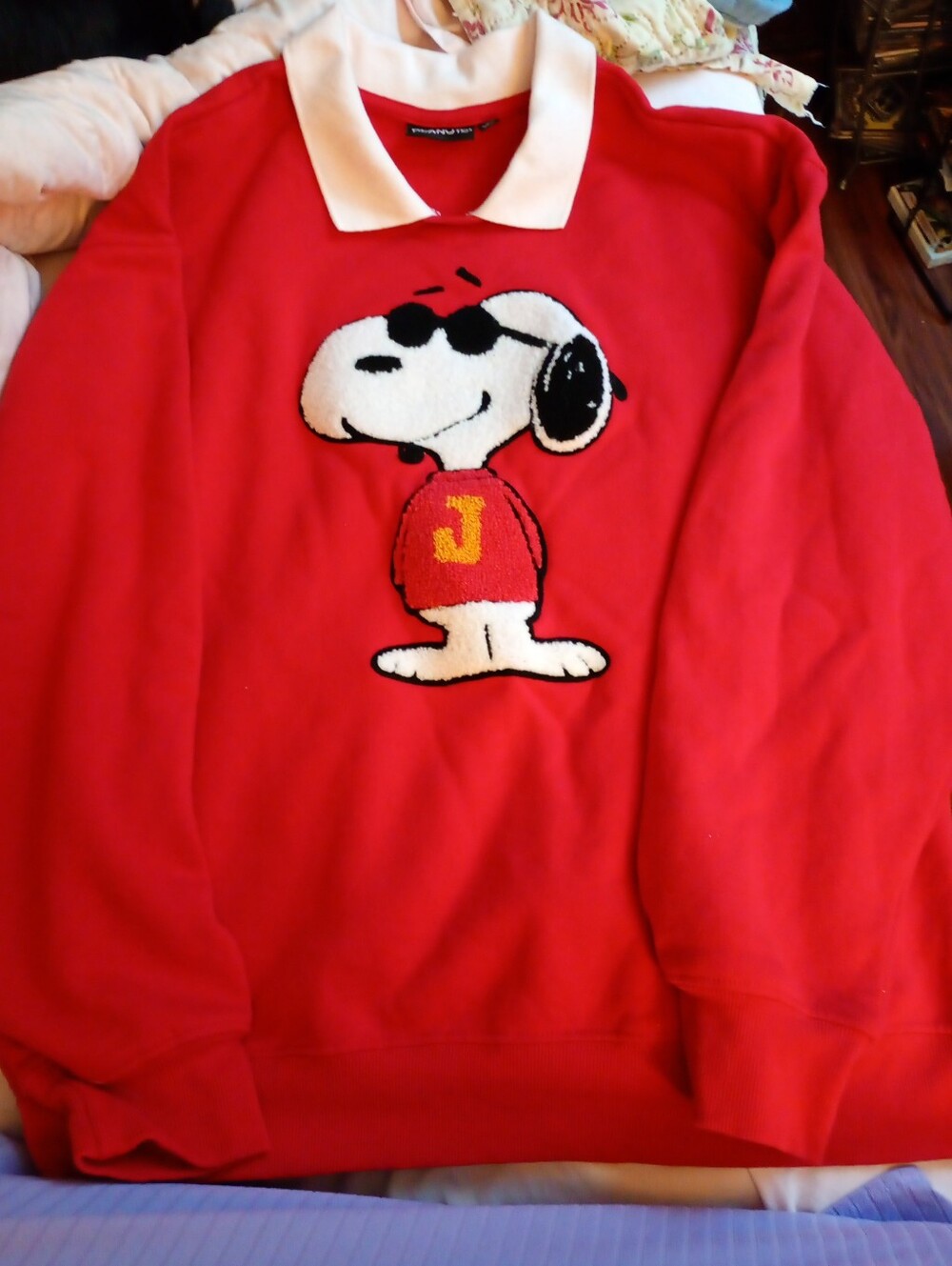 Peanuts Red Sweatshirt Snoopy Size Large